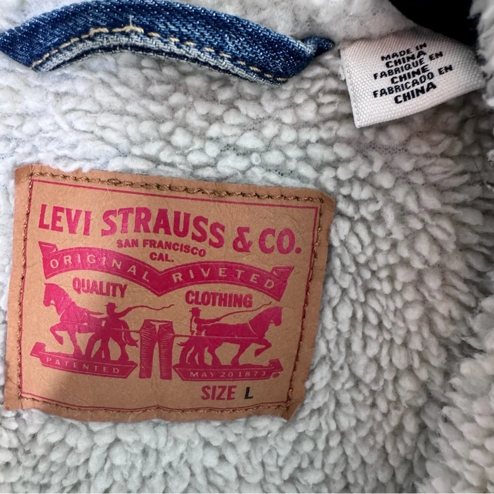 Levi's Blue Denim Sherpa Jacket - Picture 4 of 16